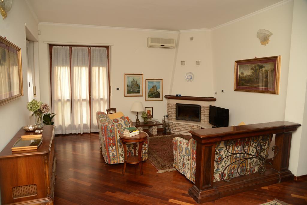 Casa Delle Ortensie Bed and Breakfast Alpignano Buitenkant foto